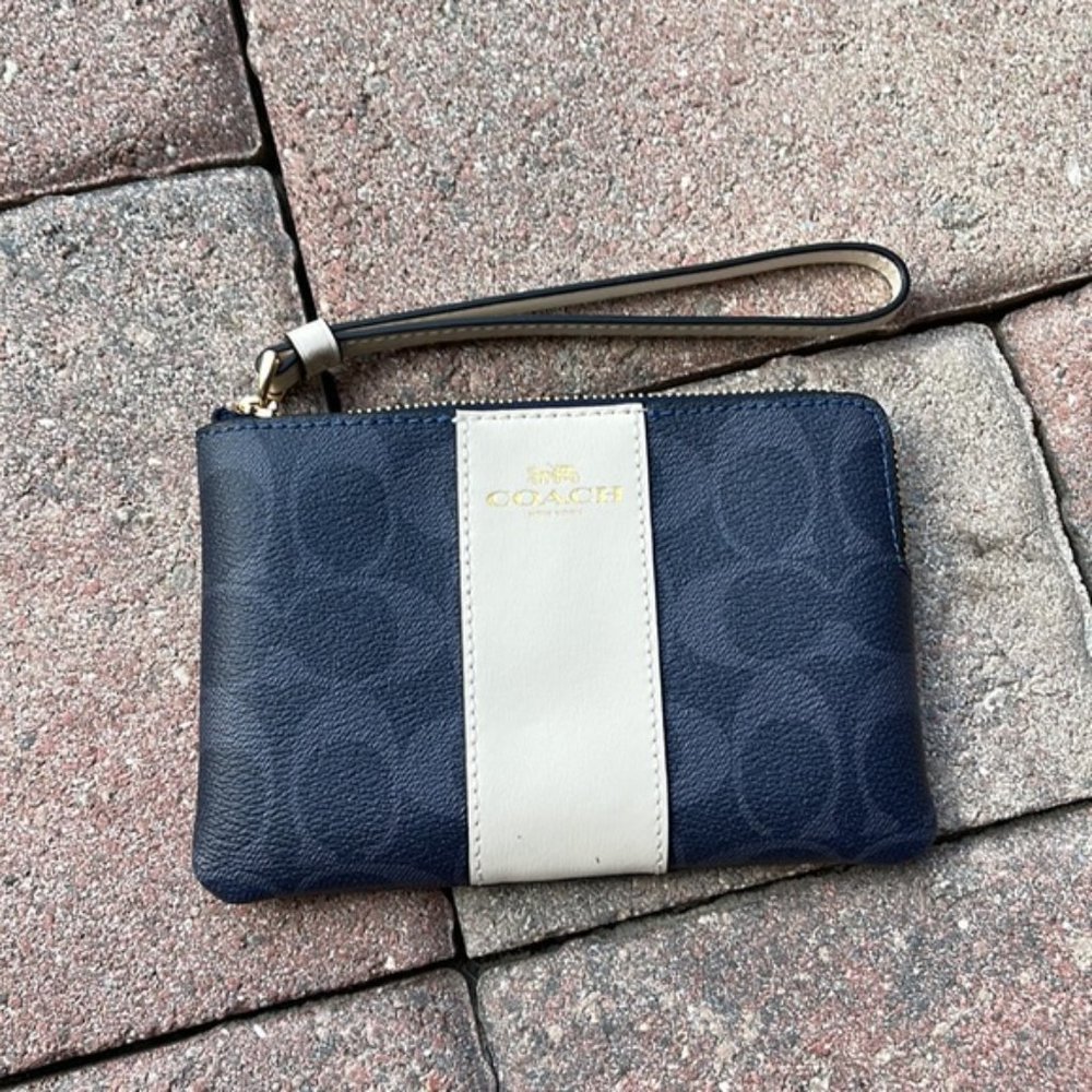 Coach Corner Zip Wristlet In Signature Canvas Denim Multi